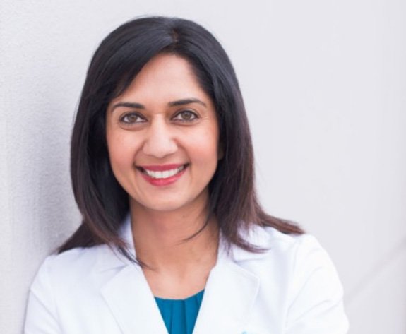 photo of Dr. Parul Vashisht